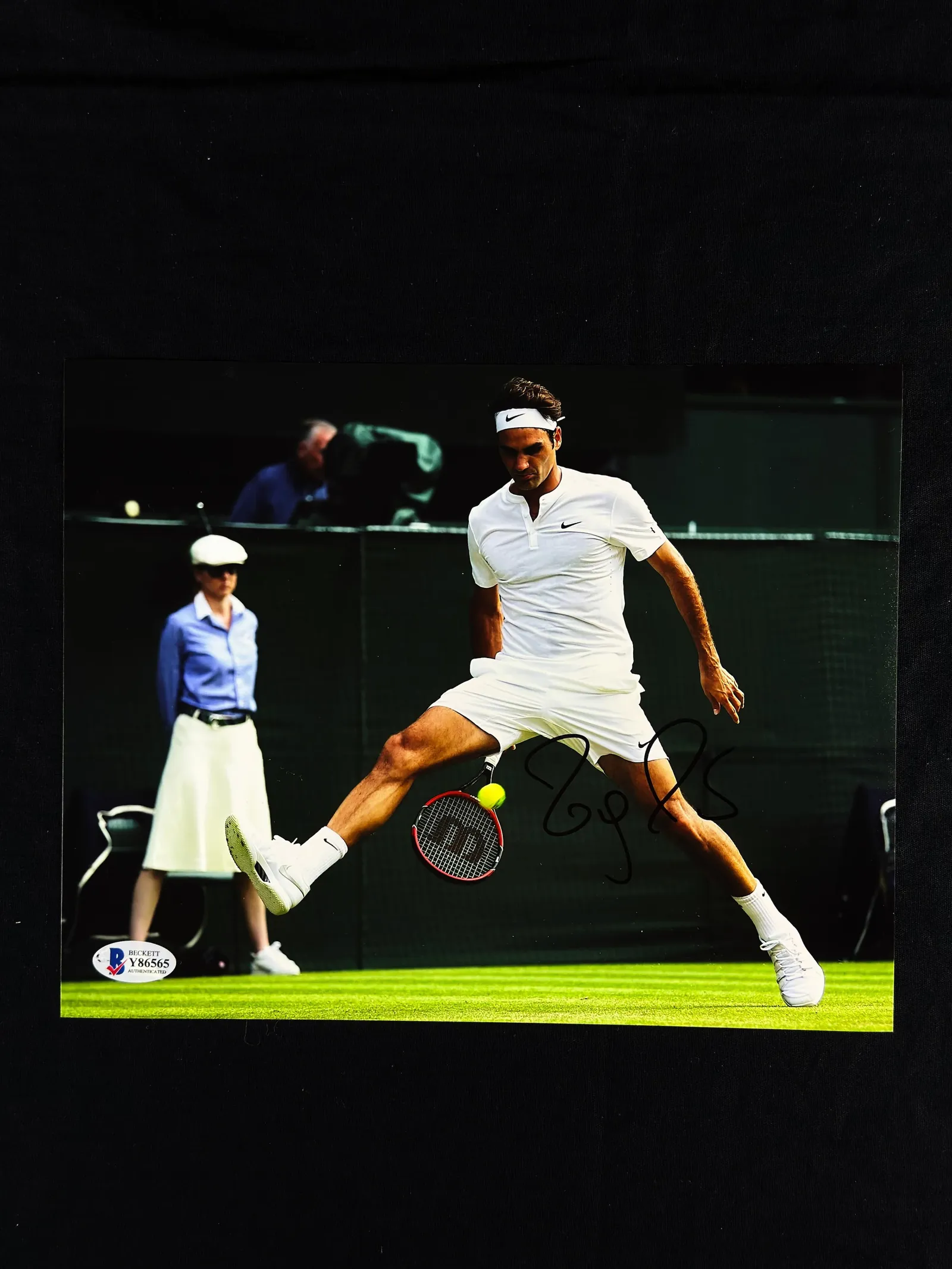 Roger Federer autógrafo – foto "Quadra de Wimbledon", Roger Federer