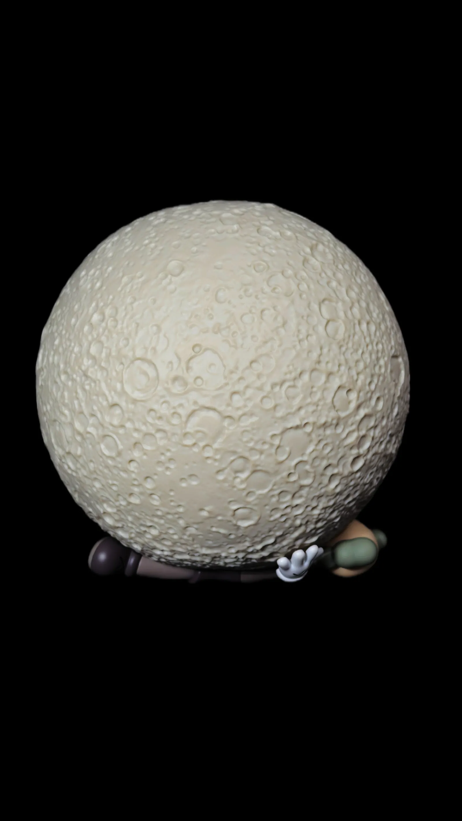 KAWS Holiday Big Moon – figura colecionável, KAWS