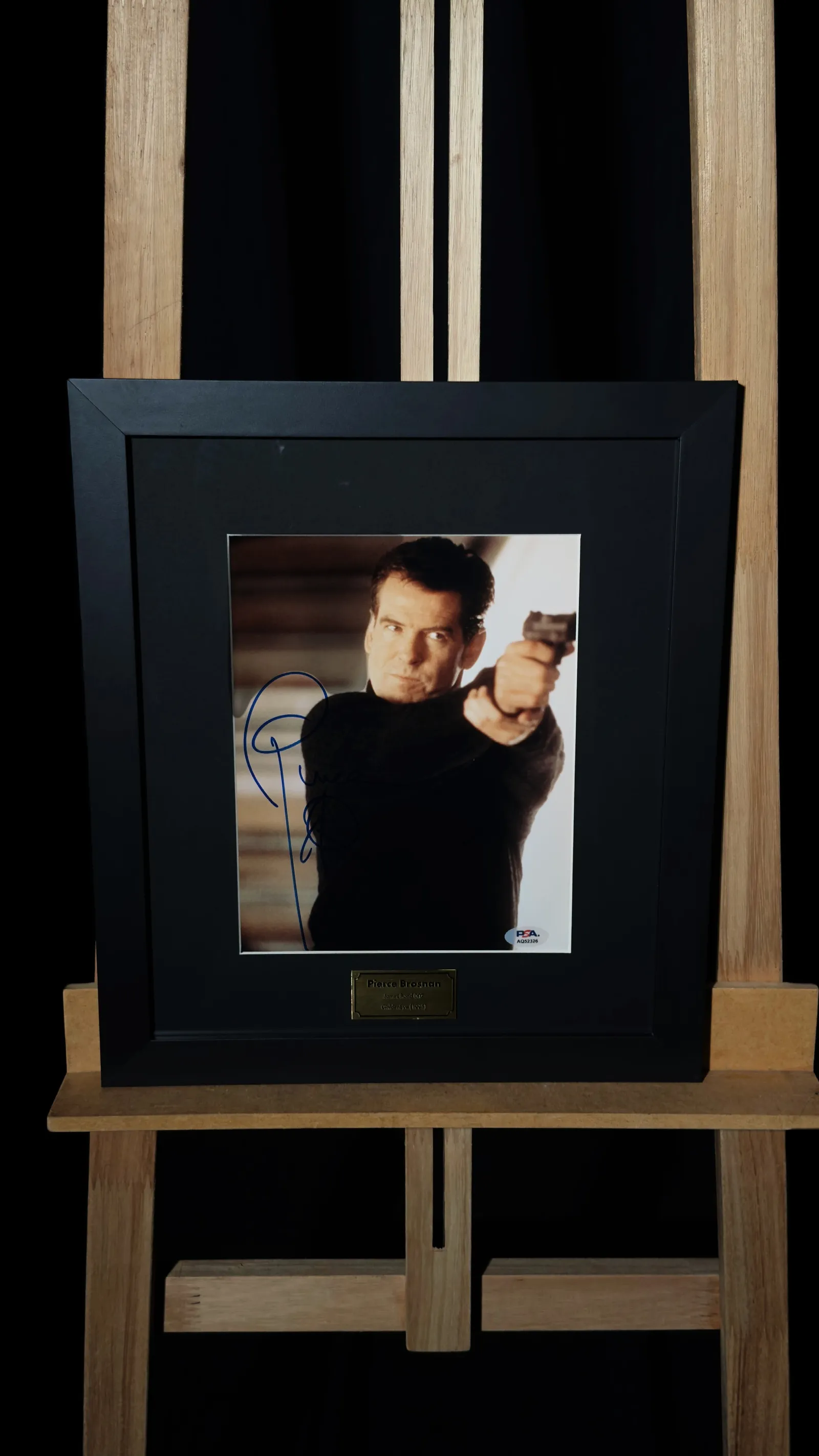 Pierce Brosnan autógrafo – foto Thomas Crown, Pierce Brosnan