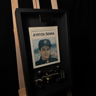 Livro John Player Special autografado por Ayrton Senna – Lotus (1985–1987), Ayrton Senna