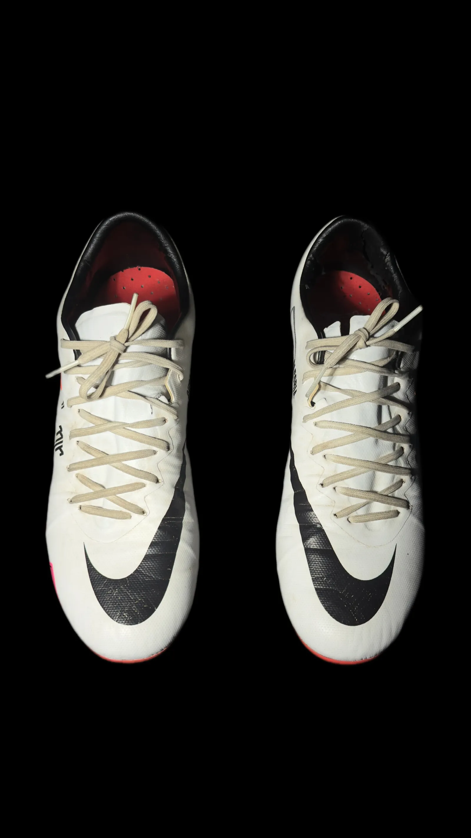 Neymar Jr. autógrafo – chuteira Nike utilizada em Barcelona x Valencia 2016, Neymar Jr