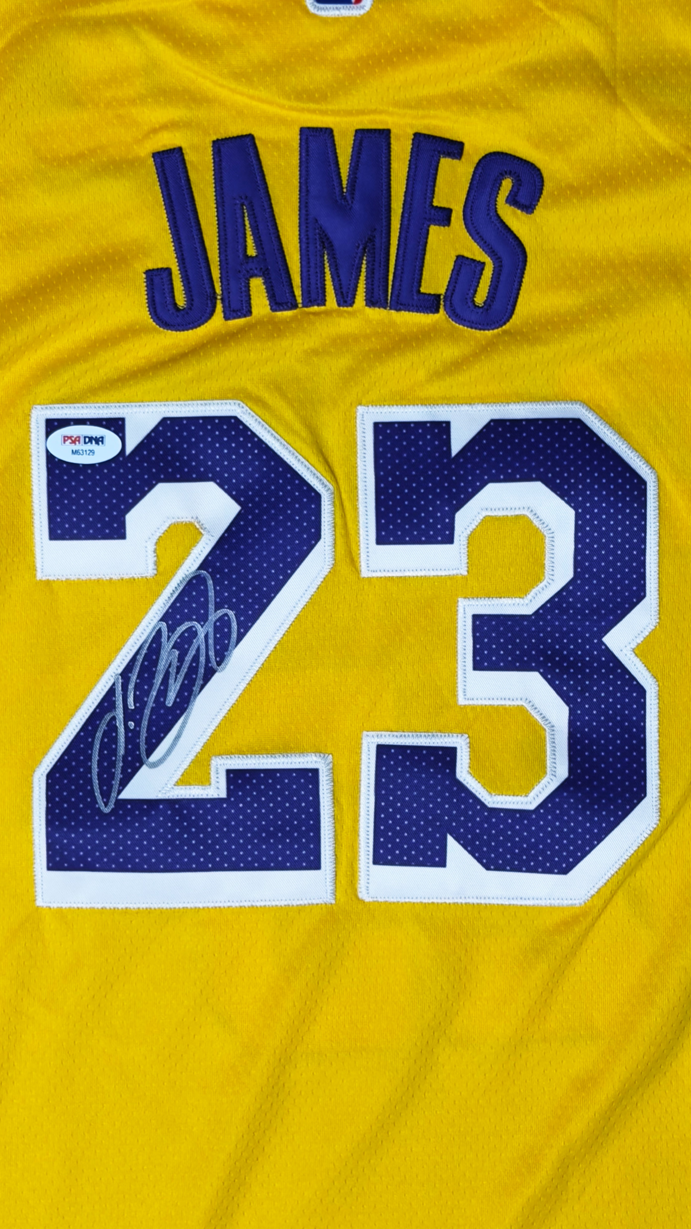 LeBron James autógrafo – jersey Lakers, LeBron