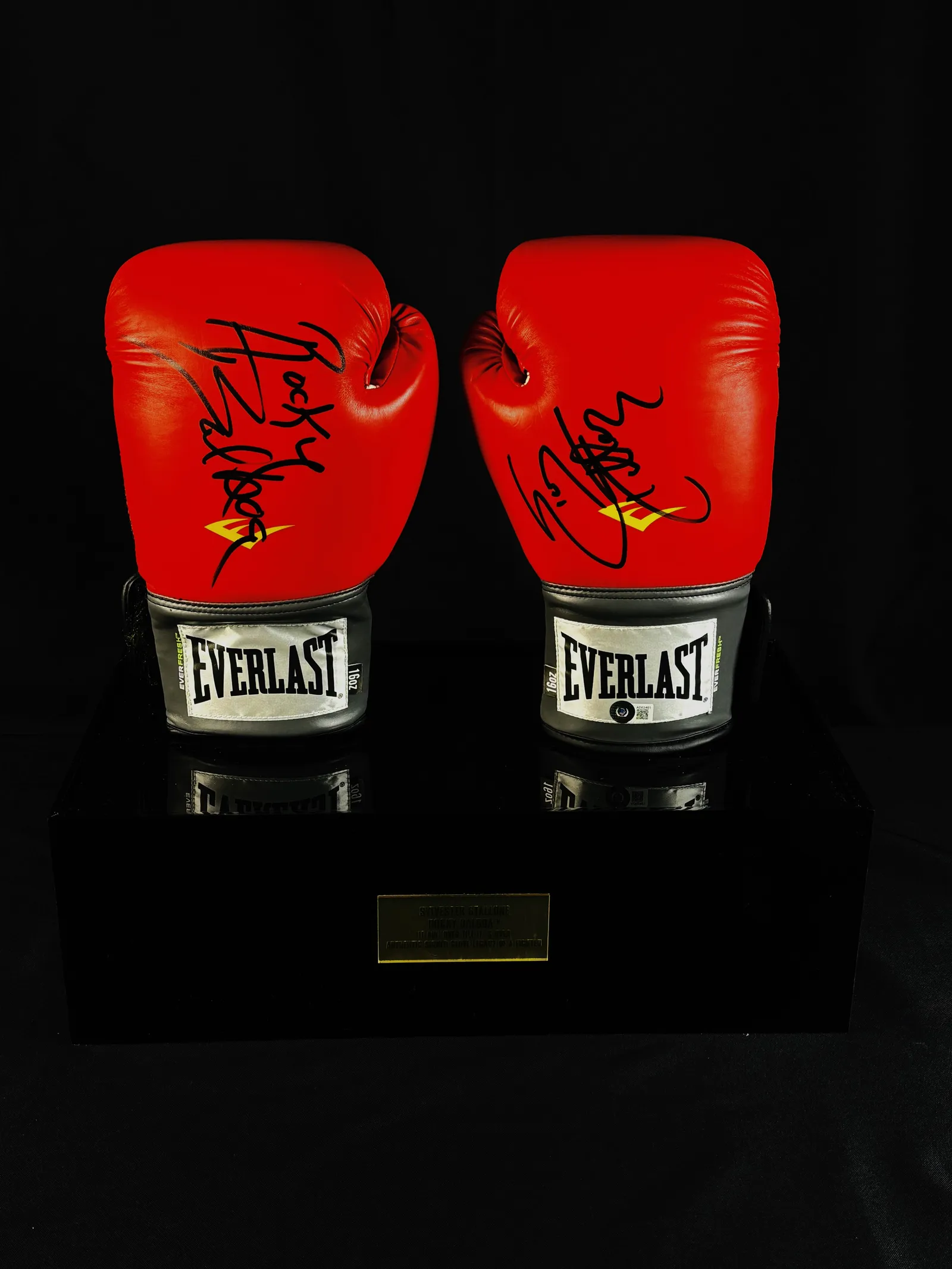 Sylvester Stallone autógrafo em par de luvas – Stallone e Rocky Balboa, Sylvester Stallone