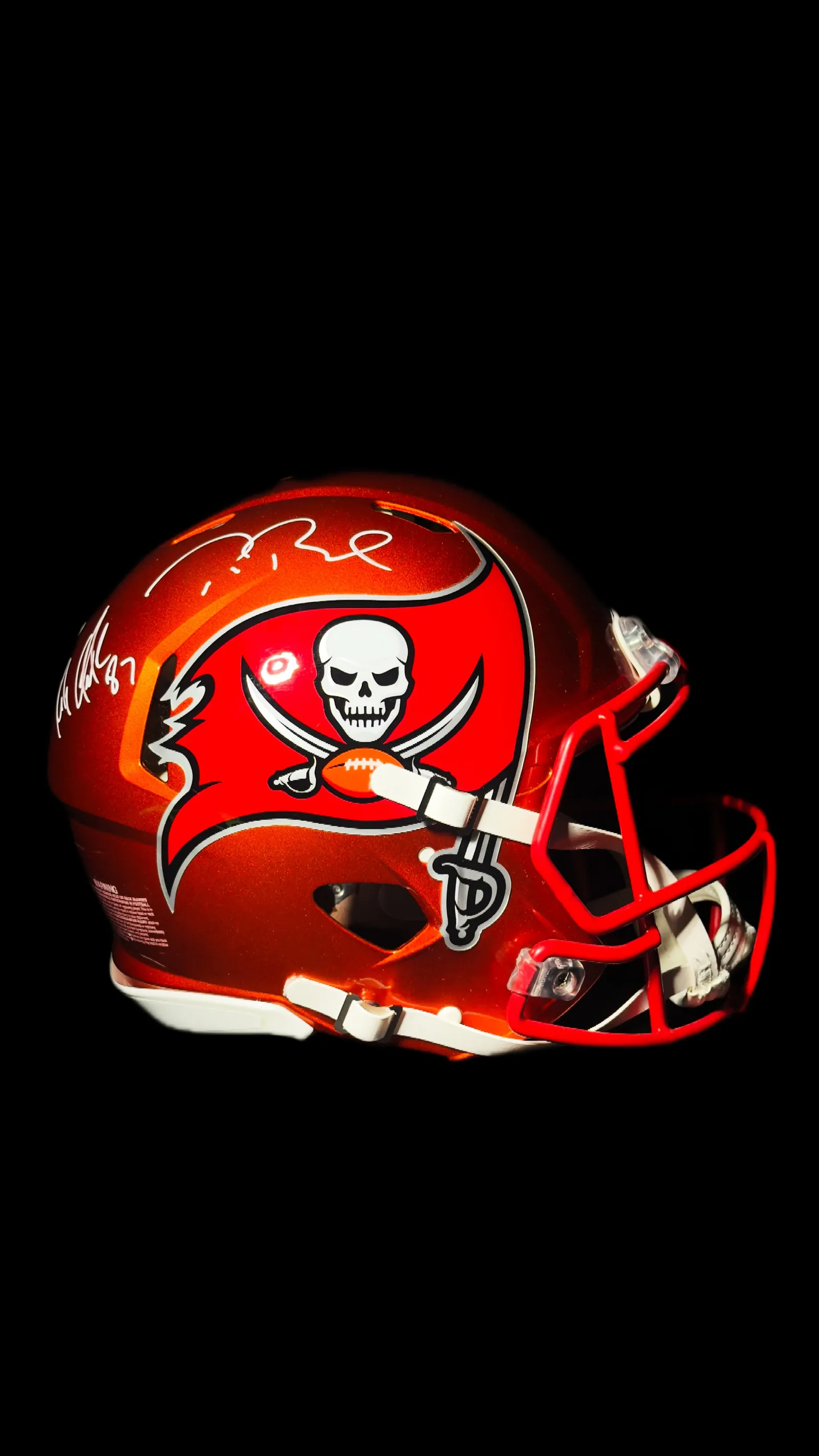 Tom Brady e Rob Gronkowski autógrafos – capacete Tampa Bay Buccaneers, Tom Brady e Rob Gronkowski