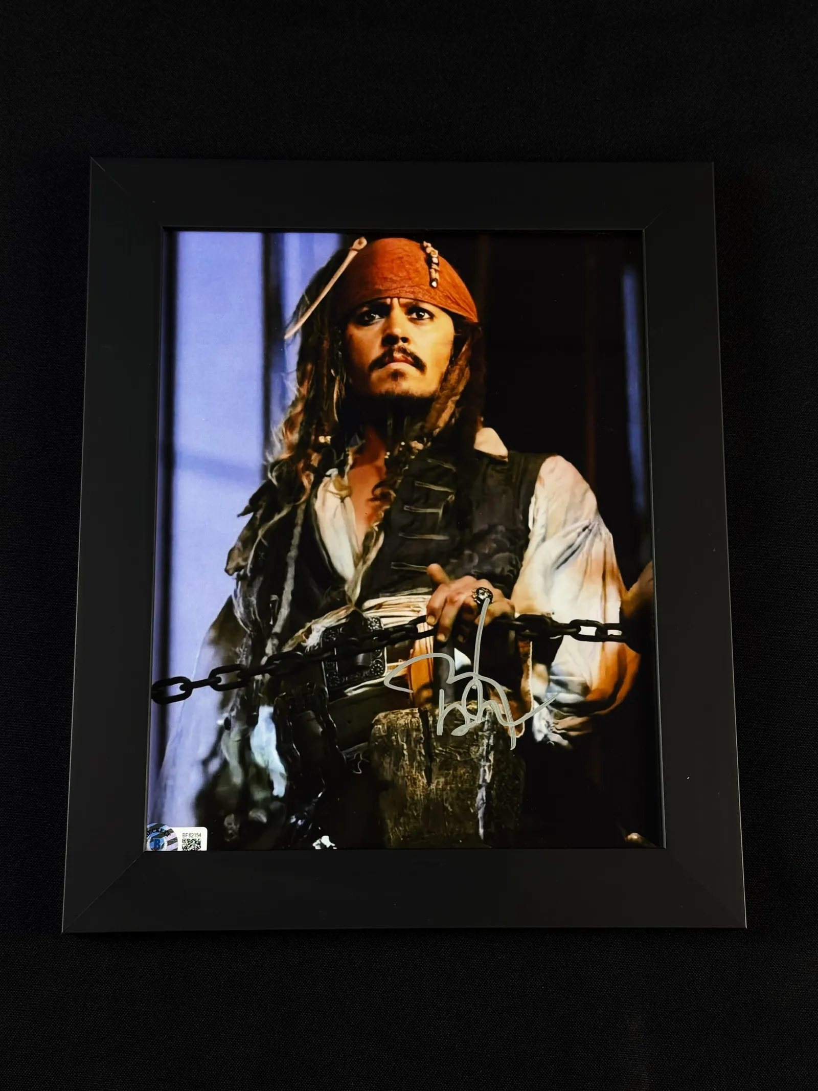 Johnny Depp autógrafo – quadro Piratas do Caribe, Johnny Depp