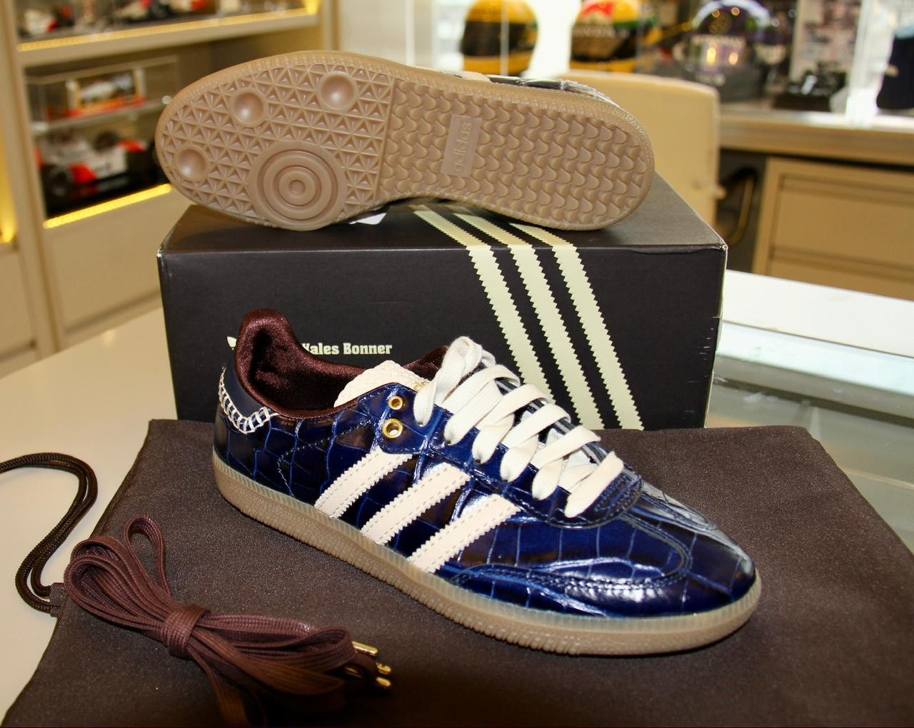 Tênis Adidas Samba x Wales Bonner “Navy Croc”, Adidas x Wales Bonner ...