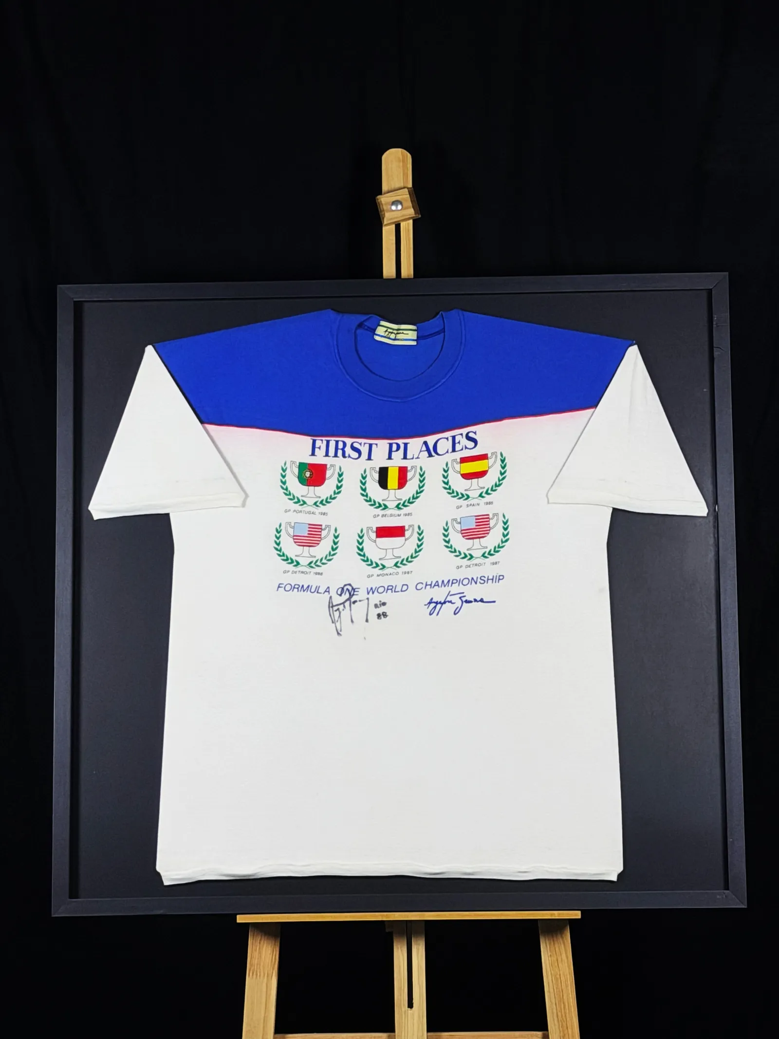 Ayrton Senna autógrafo datado "Rio 88" – camiseta First Places formula One World Championship, Ayrton Senna