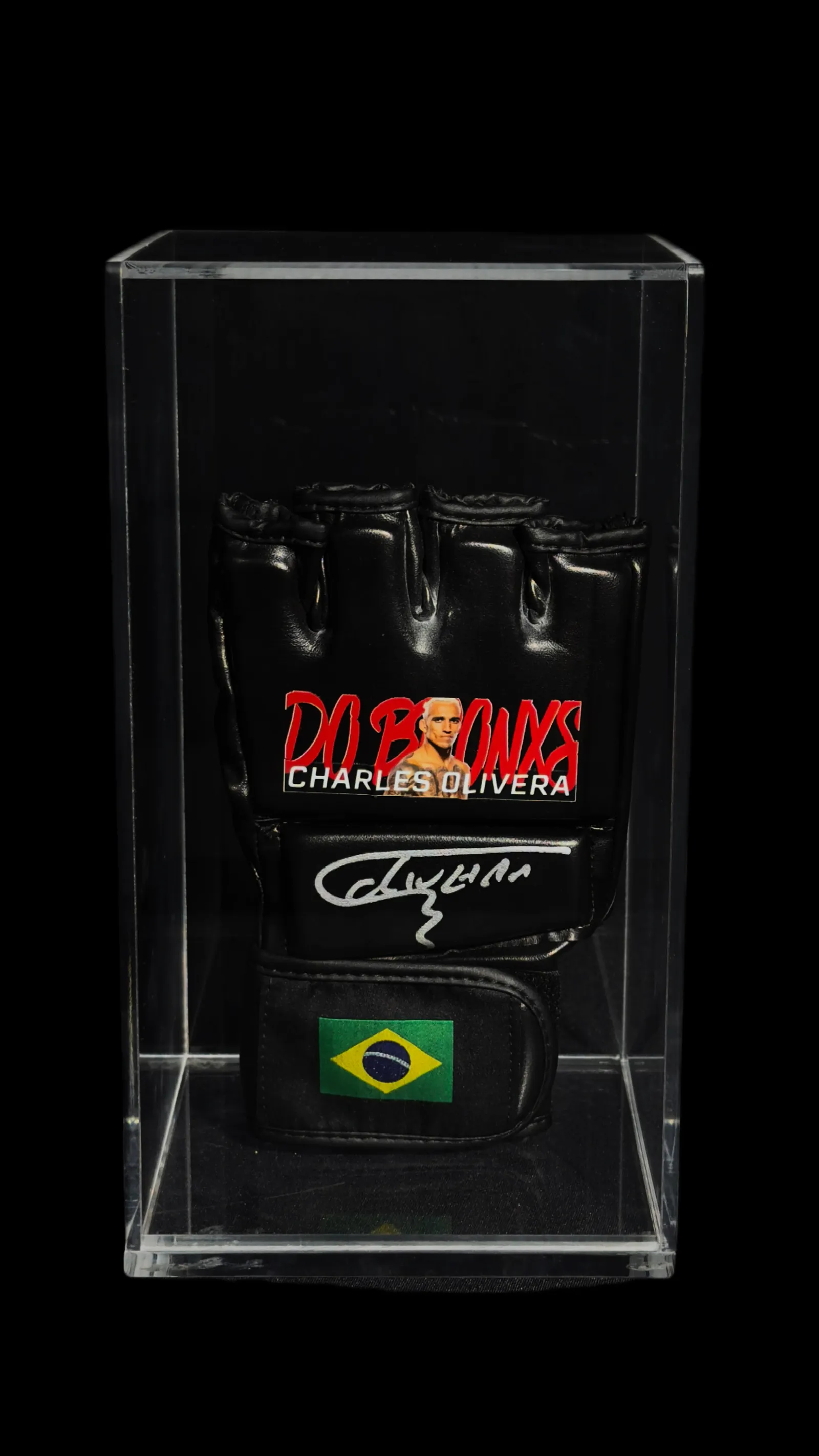 Charles Oliveira autógrafo – luva de MMA, Charles Oliveira