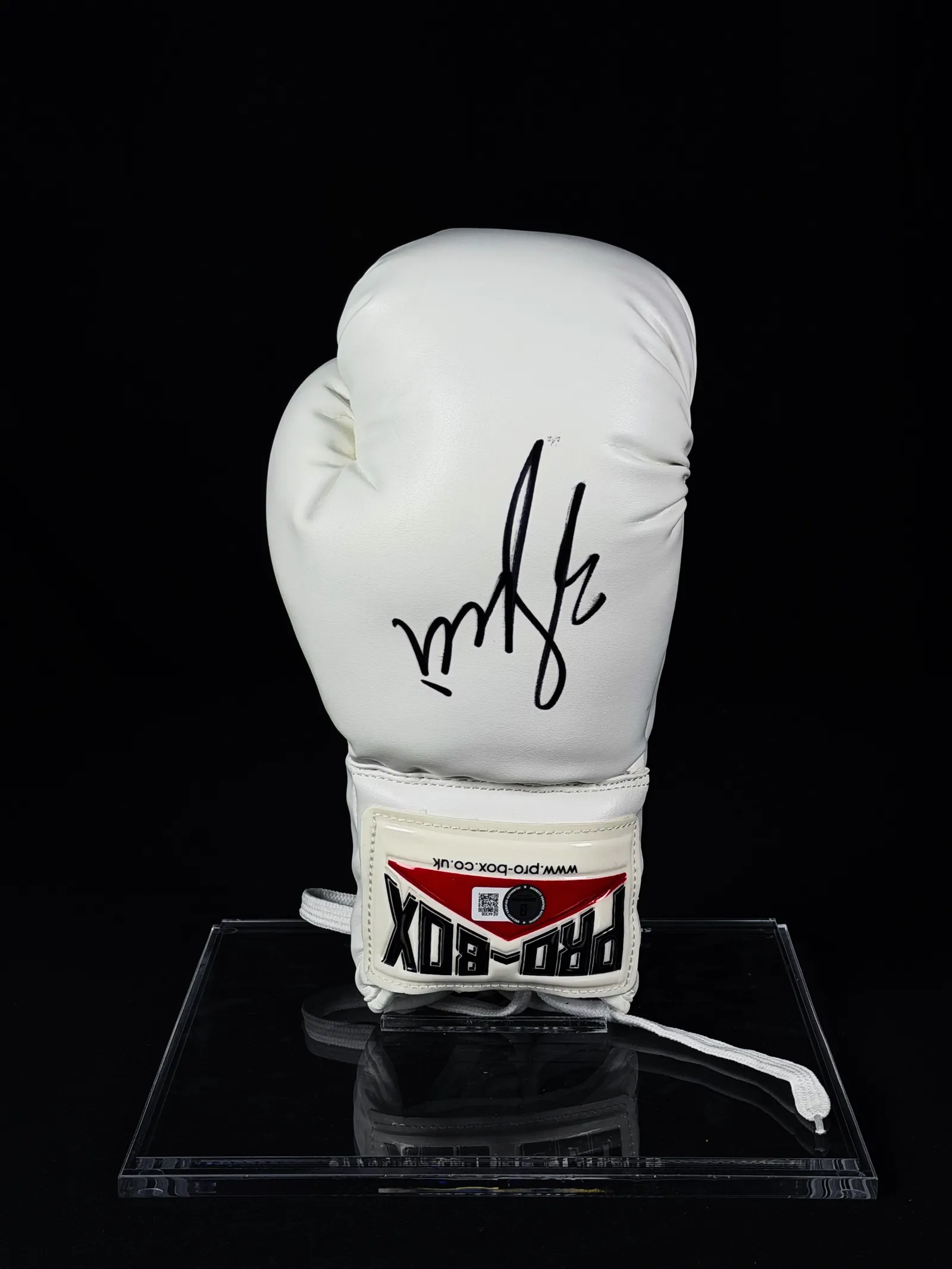 Will Smith – luva de boxe Pro Box branca autografada, Will Smith