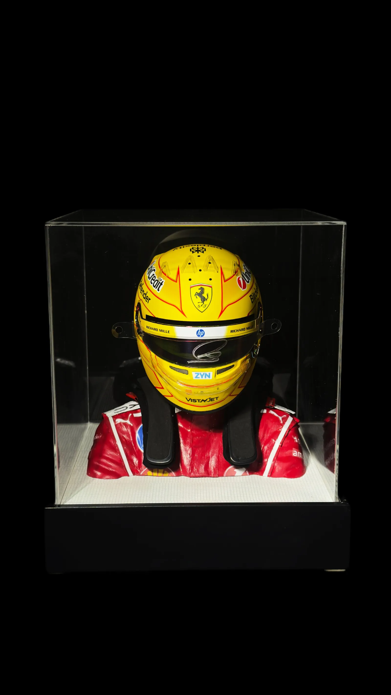 Lewis Hamilton autógrafo – mini capacete Ferrari, Lewis Hamilton