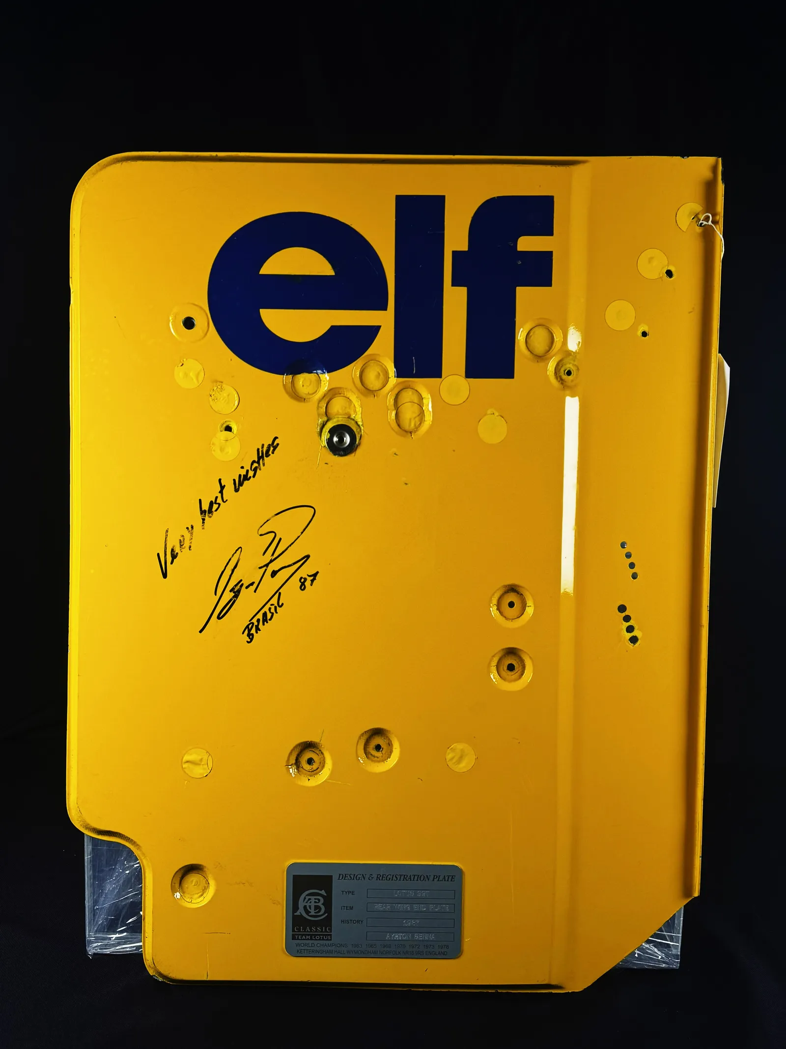 Ayrton Senna autógrafo – aerofólio original Lotus 99T (1987), Ayrton Senna