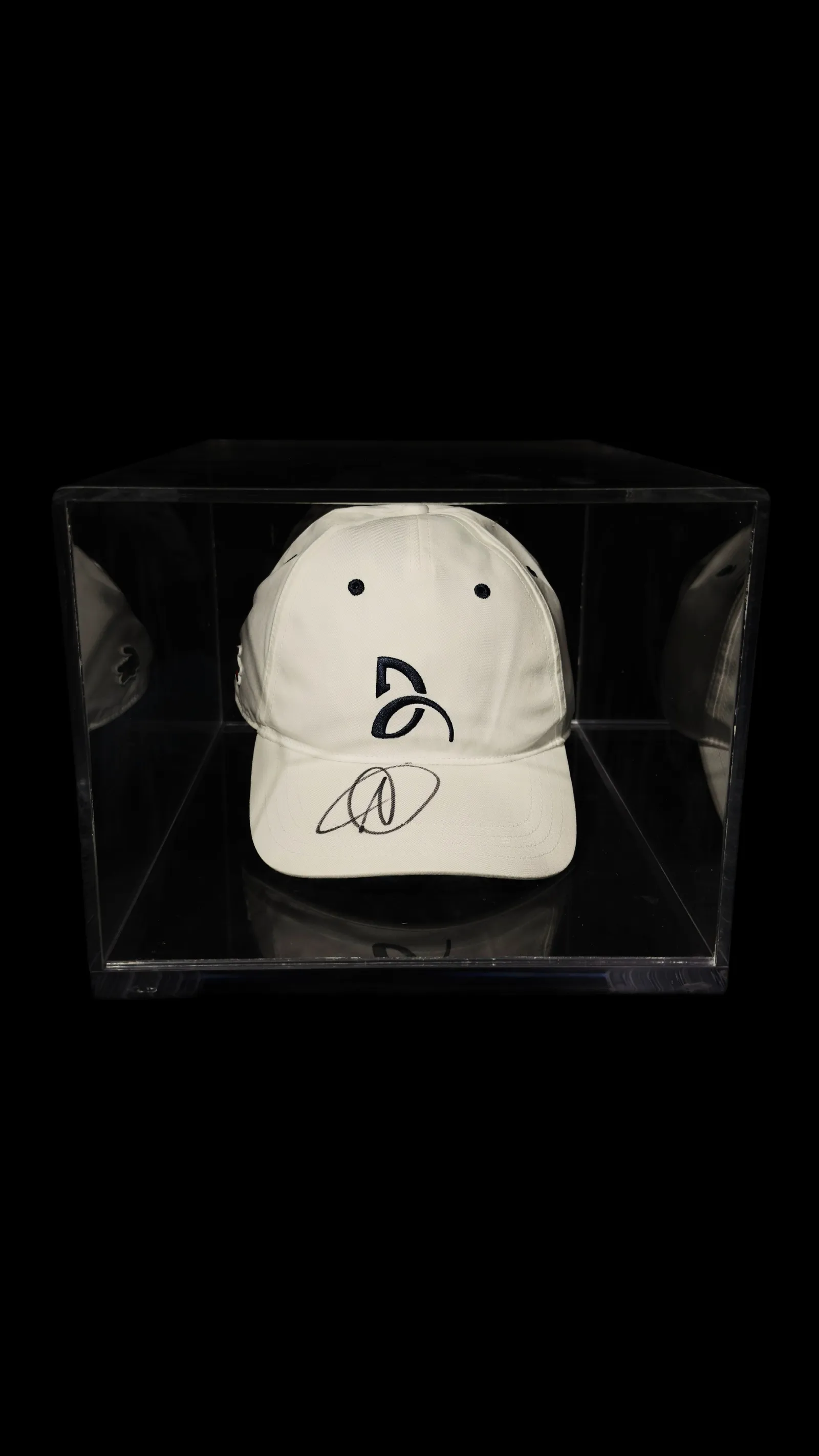 Novak Djokovic – boné autografado, Novak Djokovic