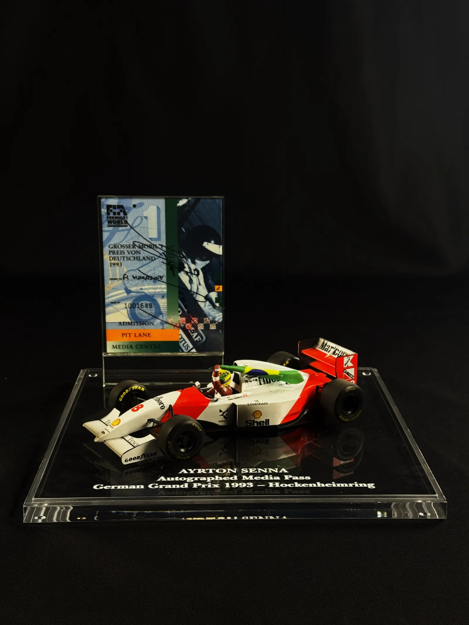 Ayrton Senna autógrafo em credencial de imprensa – GP alemão 1993, Ayrton Senna